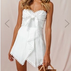 Selfie Leslie white romper size L